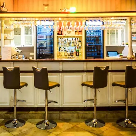 Hotel Stara Garbarnia 3*