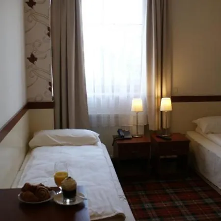 Hotel Stara Garbarnia 3*